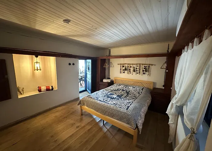 Alpstuga Togo Iztuzu Stonehouse-3 *