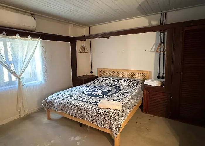 Togo Iztuzu Stonehouse-3 Alpstuga *